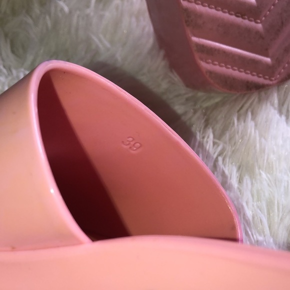Gucci Wild Rose Pink Women's Slide Sandals size 39 US9 - Picture 16 of 17